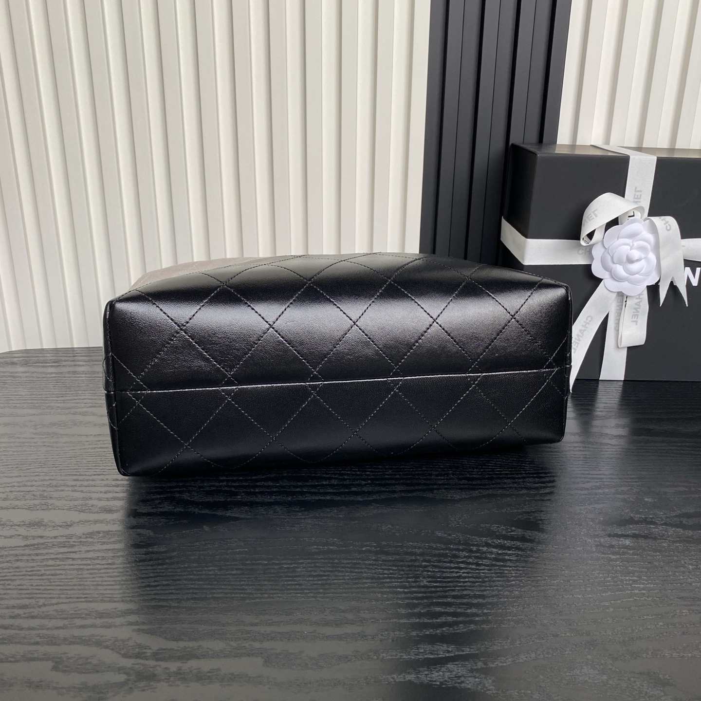 CHANEL Small Shopping Bag AS5634 - Image 13