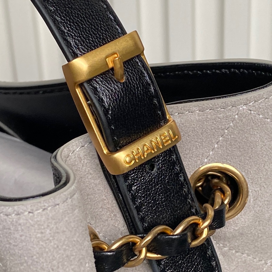 CHANEL Small Shopping Bag AS5634 - Image 12