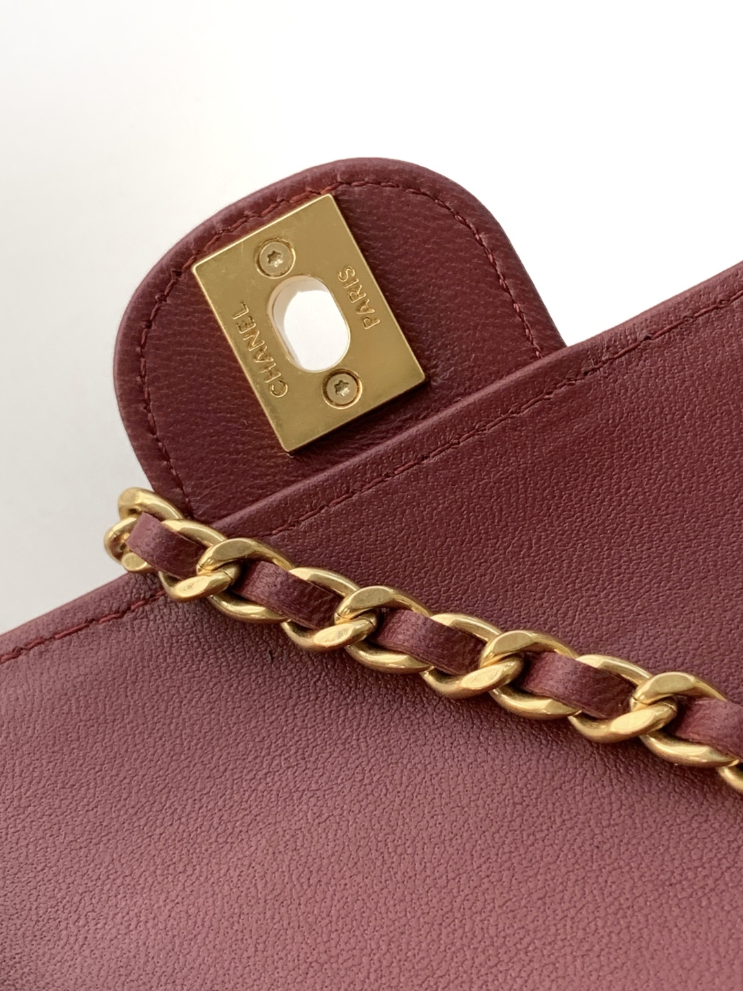 CHANEL Clutch with chain AP4675 - Image 28