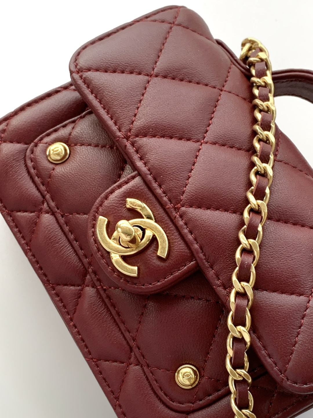 CHANEL Clutch with chain AP4675 - Image 27