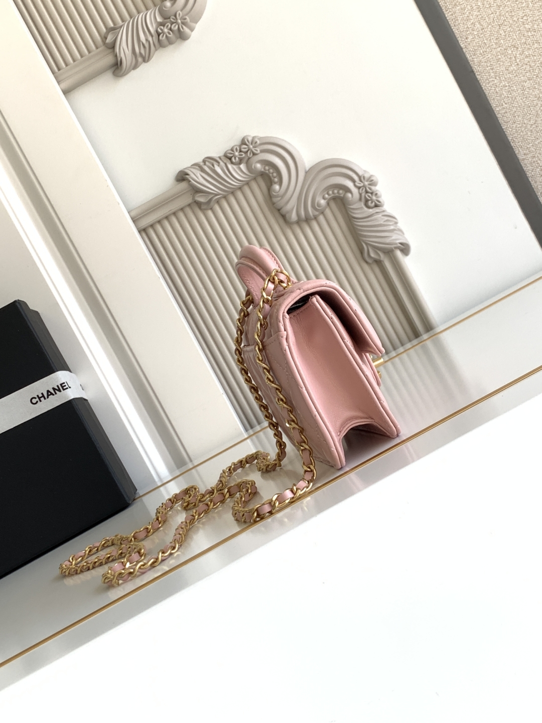 CHANEL Clutch with chain AP4675 - Image 5