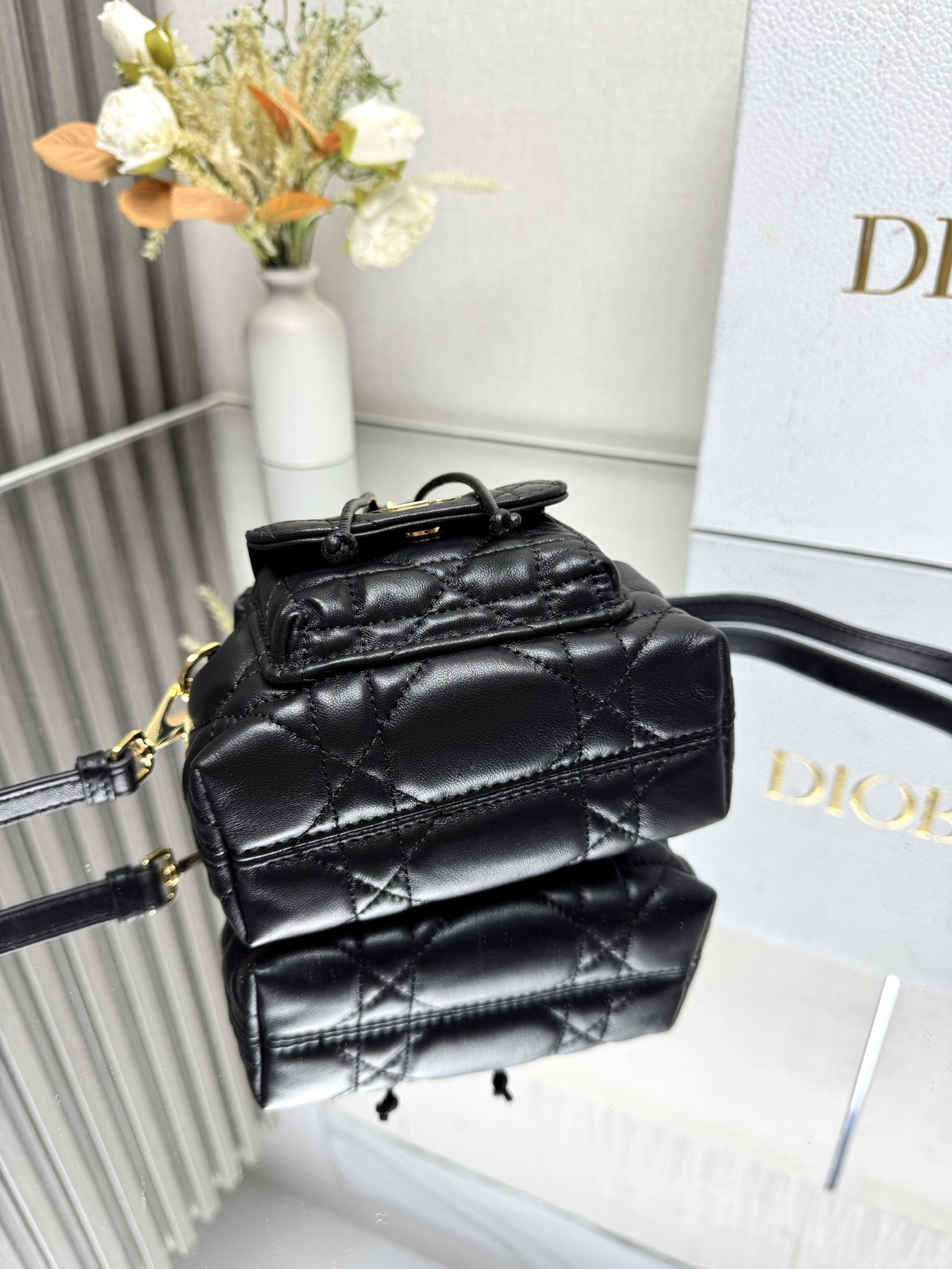 Dior Caro Nano Bucket Bag - Image 5