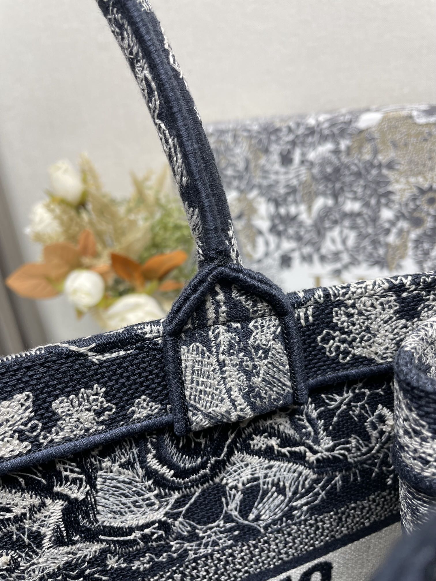 Dior Book Tote - Image 8