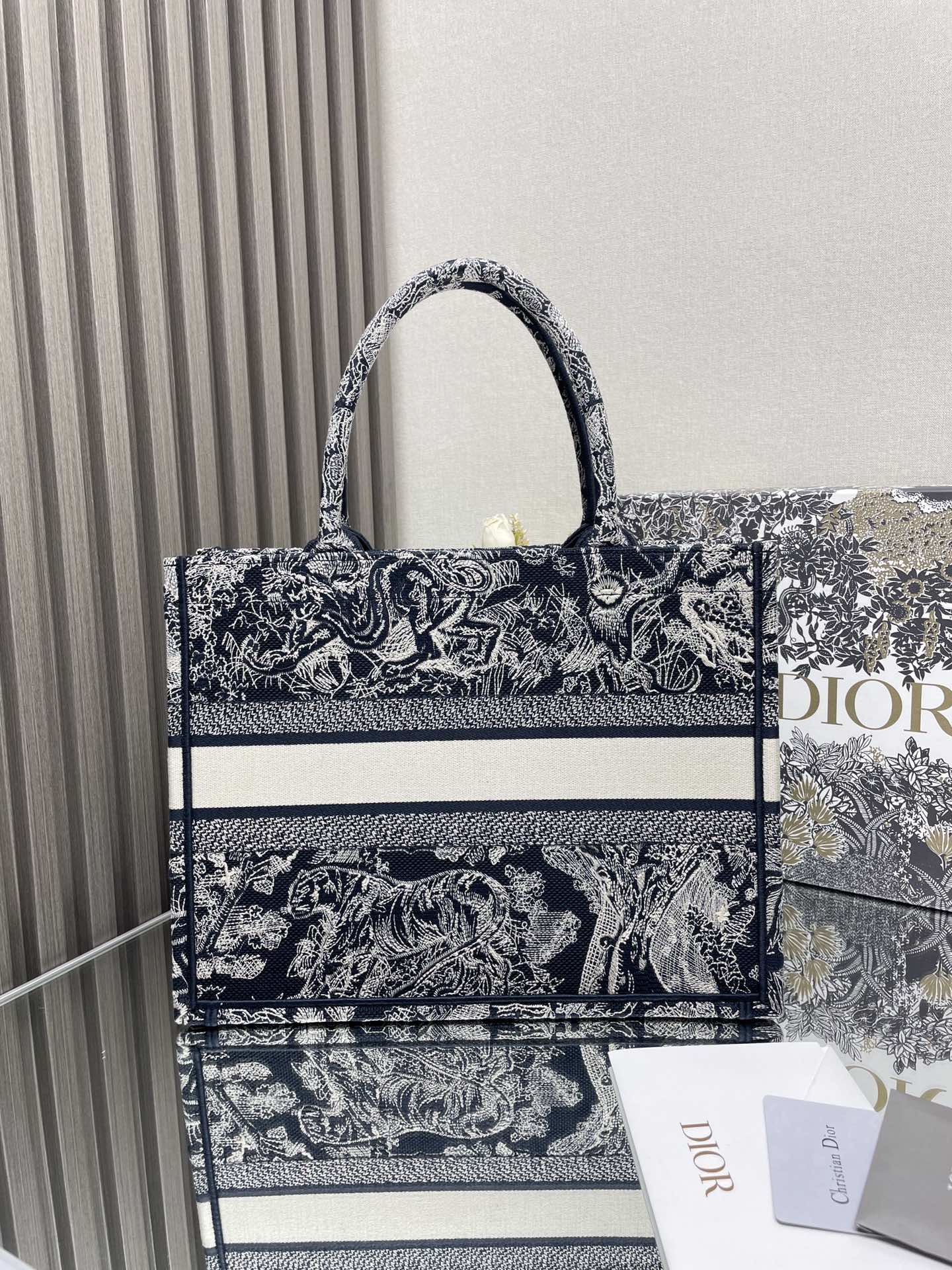 Dior Book Tote - Image 6