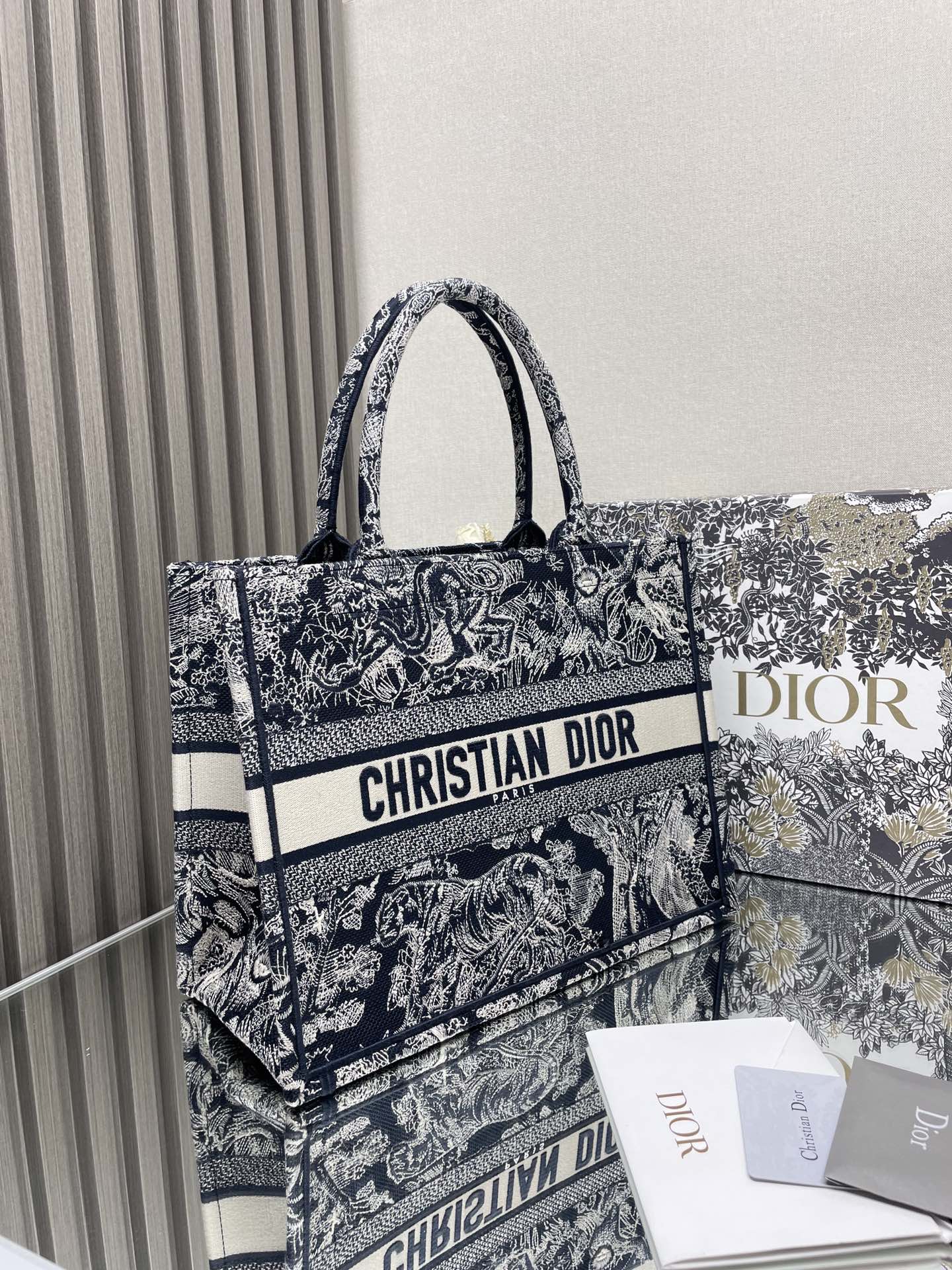 Dior Book Tote - Image 4