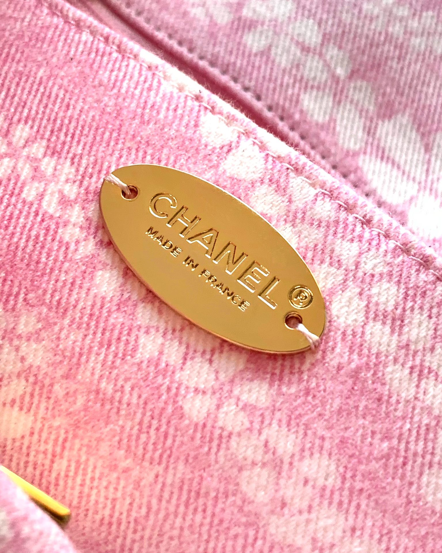 CHANEL Flap Bag - Image 19