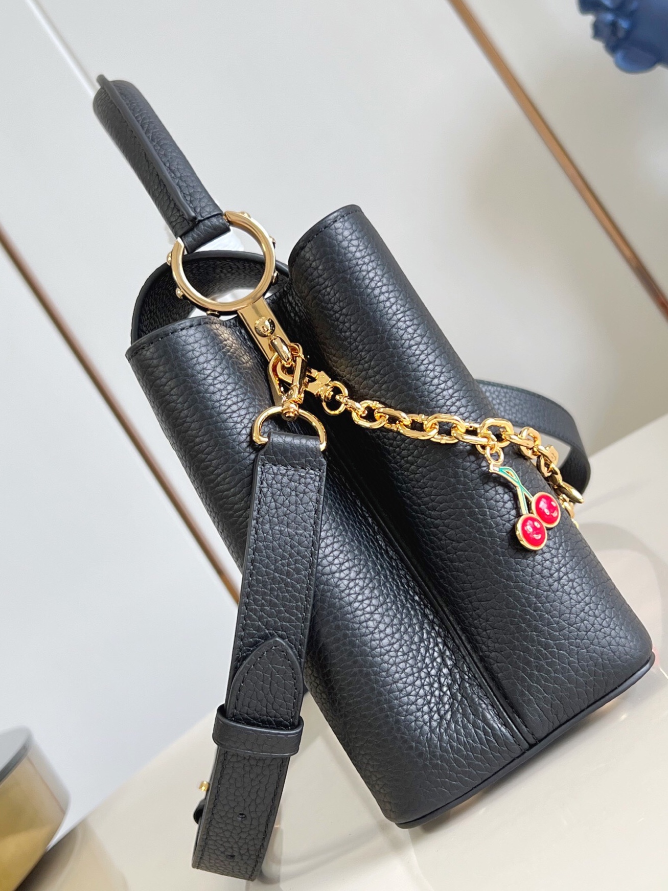 LV x TM Capucines - Image 3