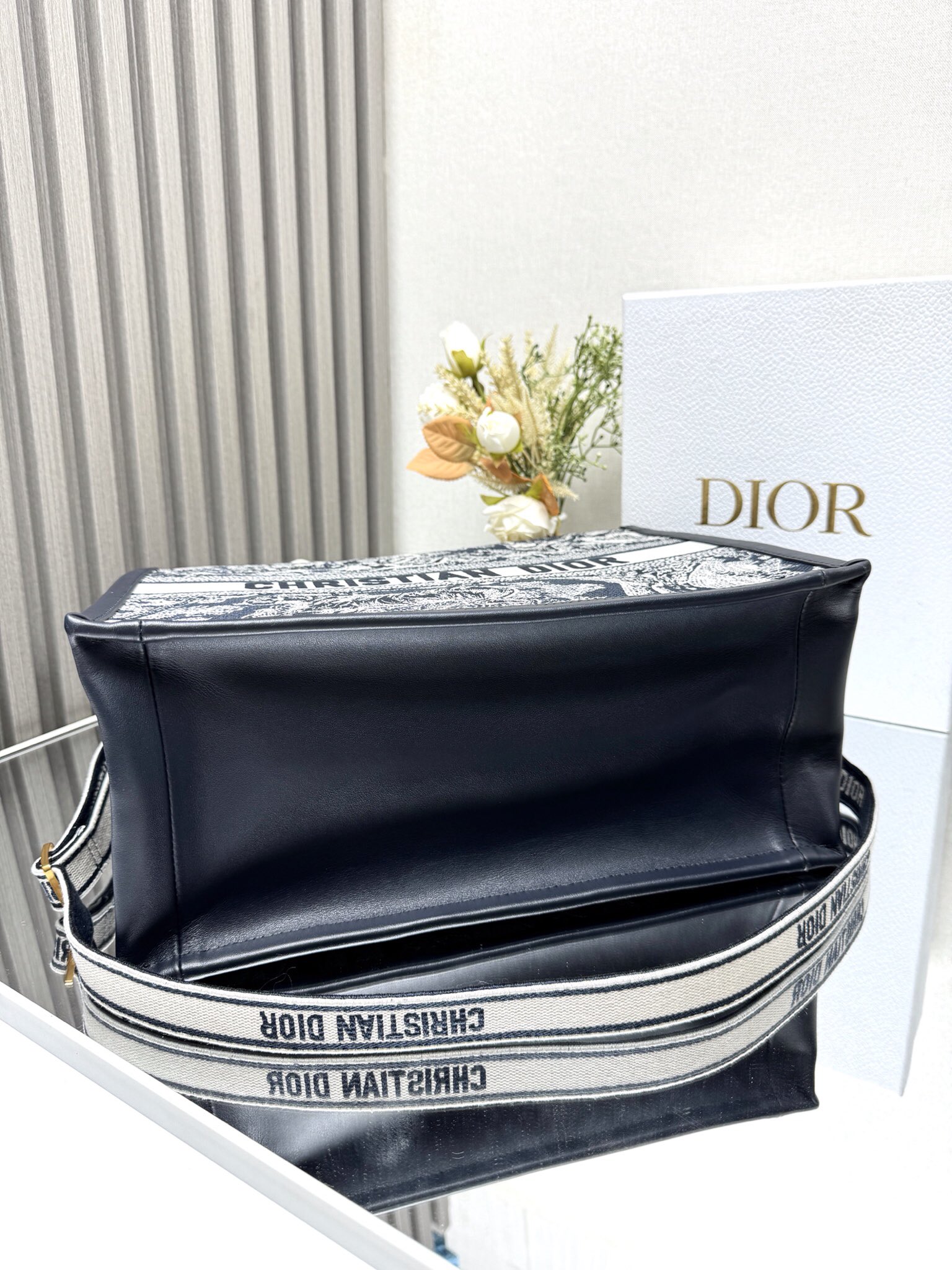 Dior Book Tote - Image 16