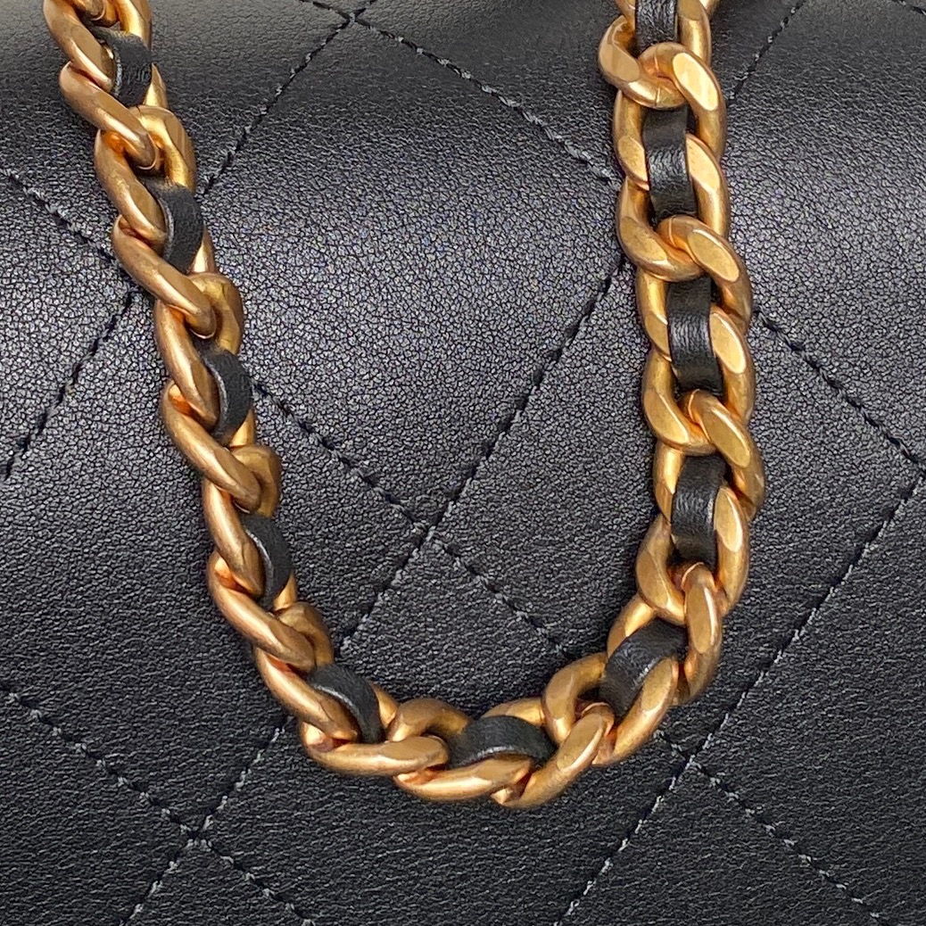 CHANEL Maxi Flap Bag with Top Handle AS5543 - Image 16