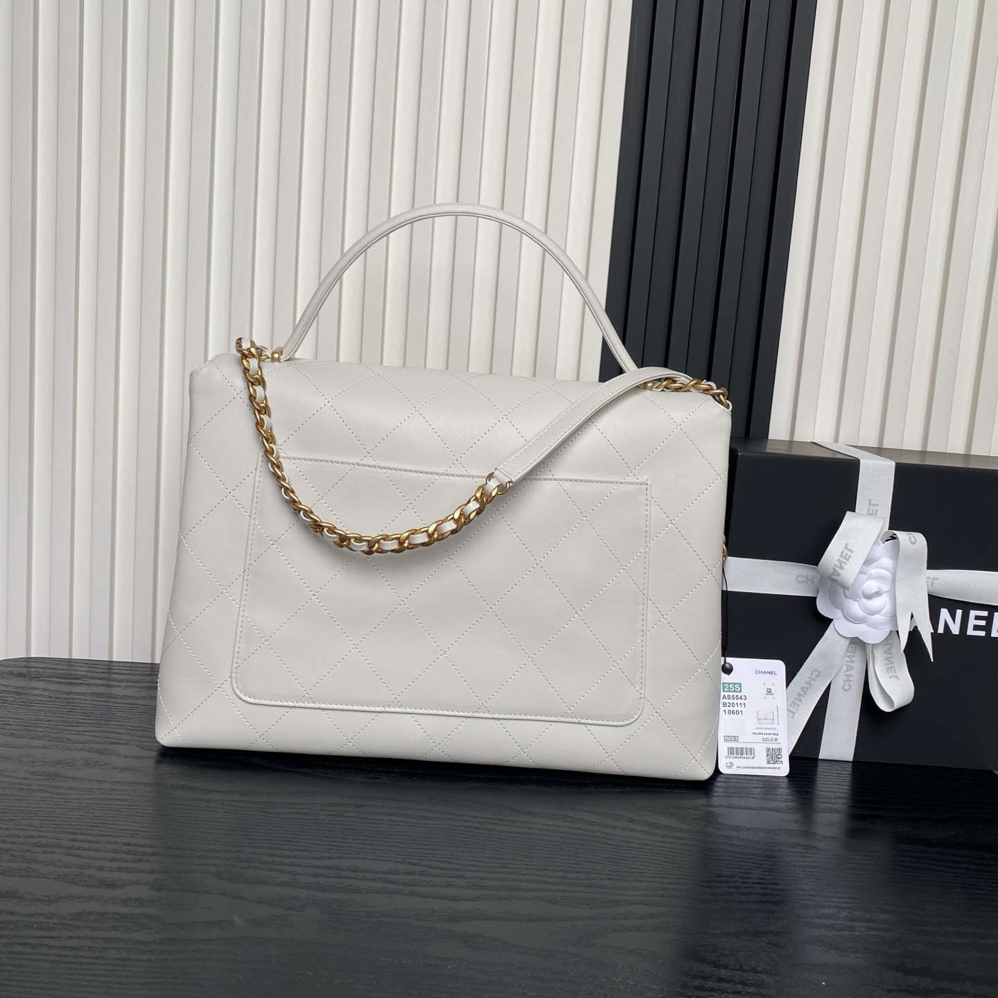 CHANEL Maxi Flap Bag with Top Handle AS5543 - Image 3