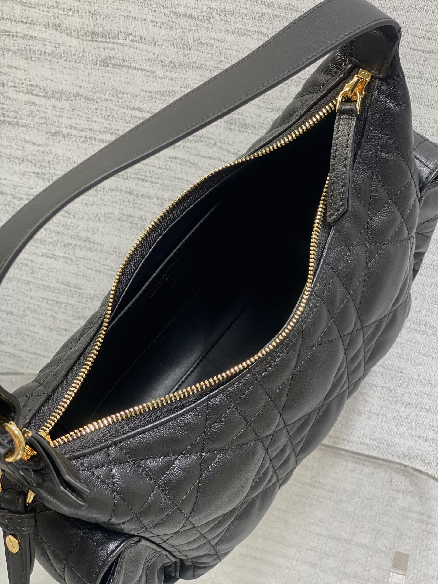 Medium D-Dream Bag - Image 10