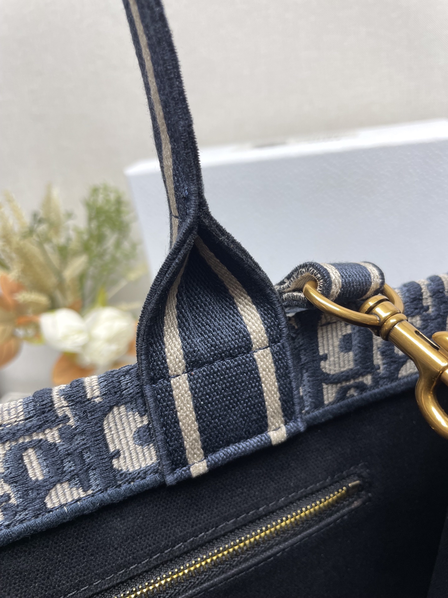 Dior Book Tote - Image 9