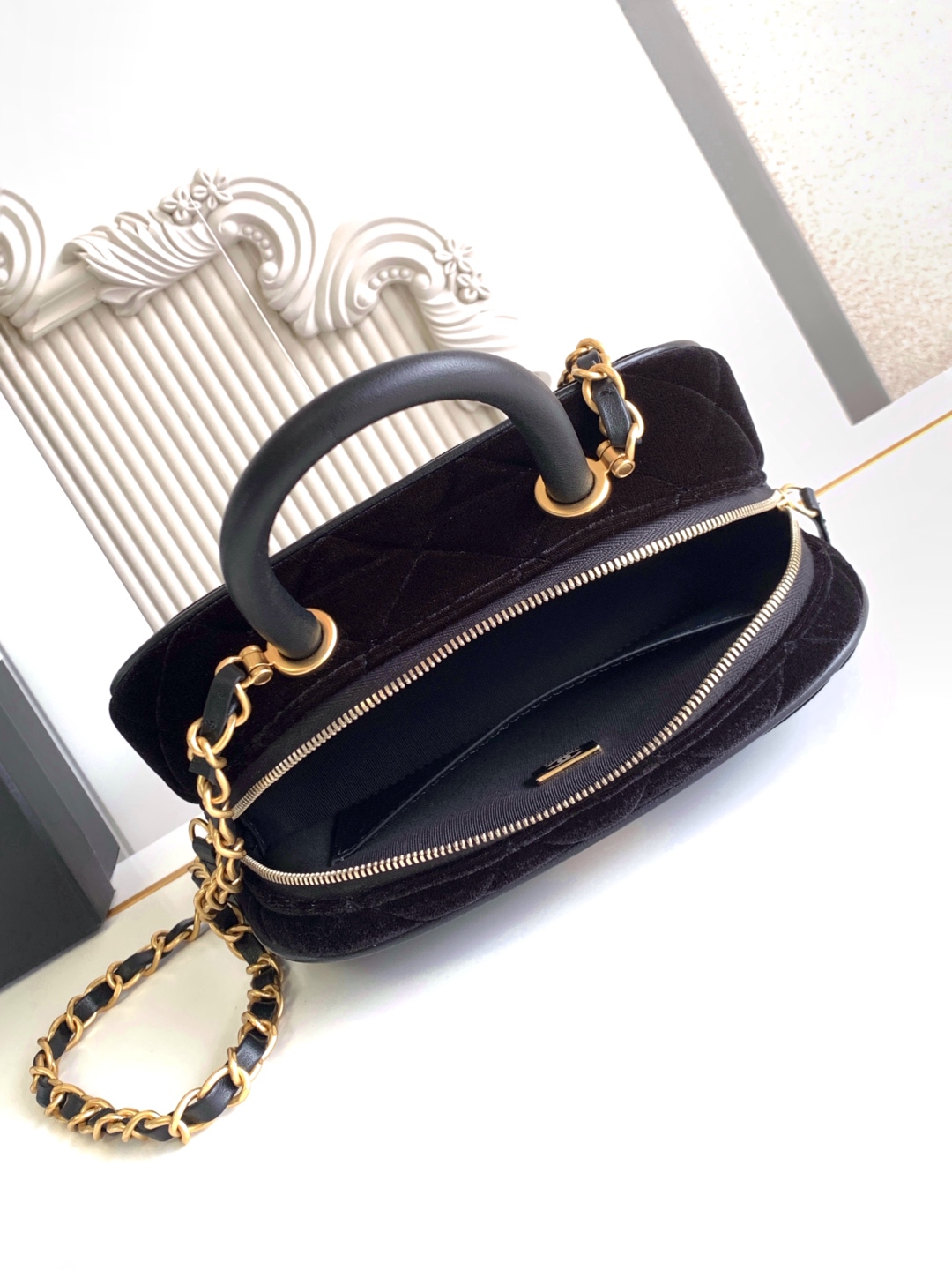 CHANEL Mini Bowling Bag AS5572 - Image 9