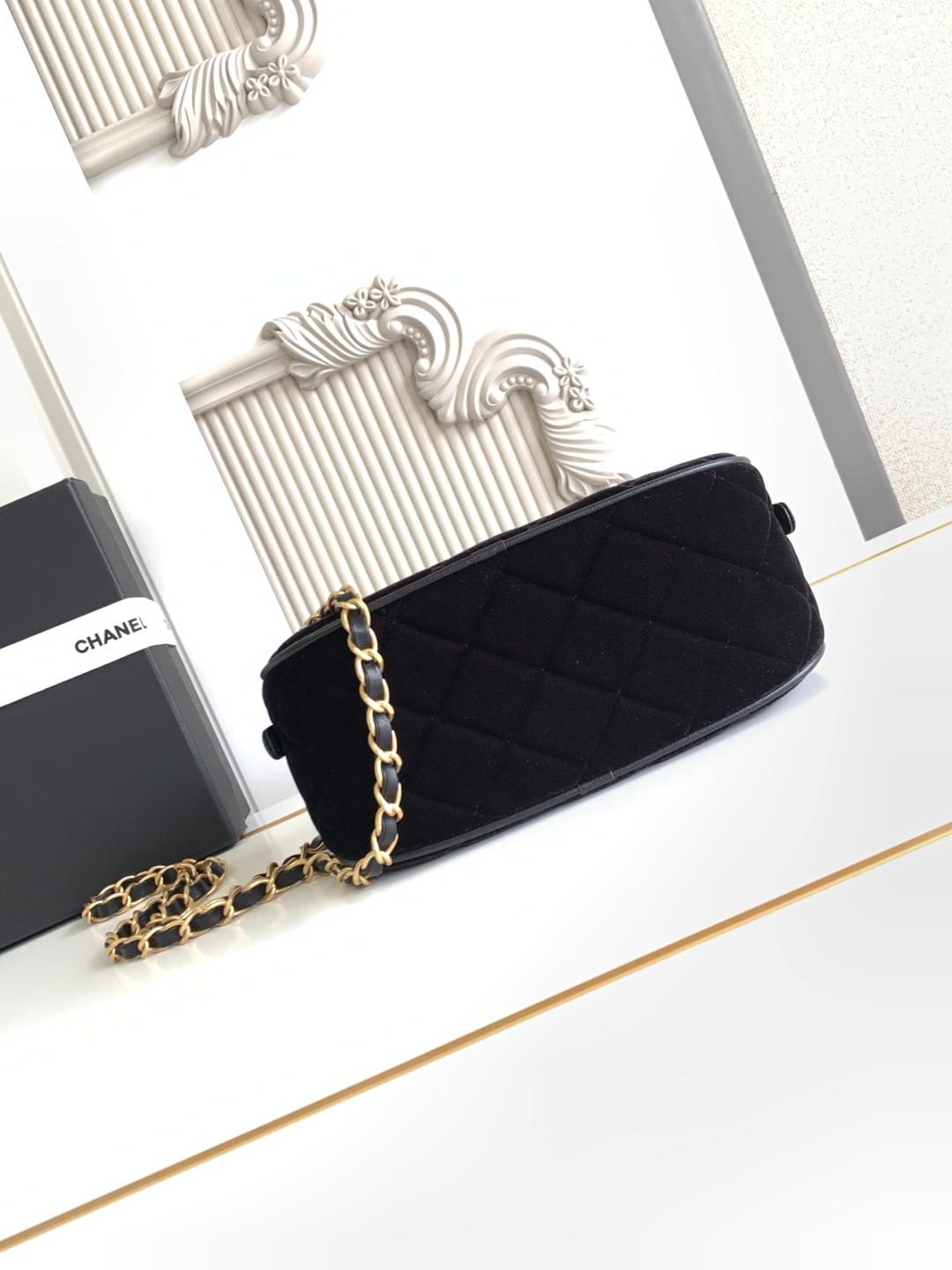 CHANEL Mini Bowling Bag AS5572 - Image 6