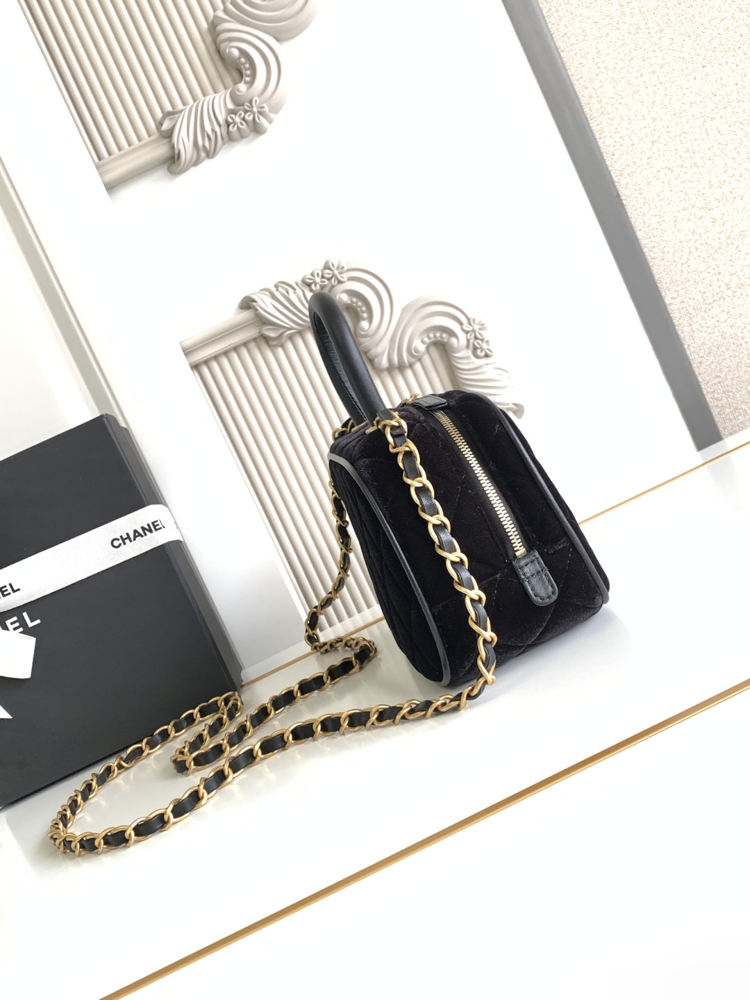 CHANEL Mini Bowling Bag AS5572 - Image 5