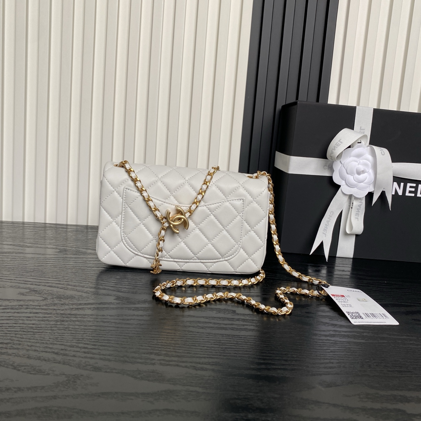 CHANEL Mini Flap Bag AS5759 - Image 11