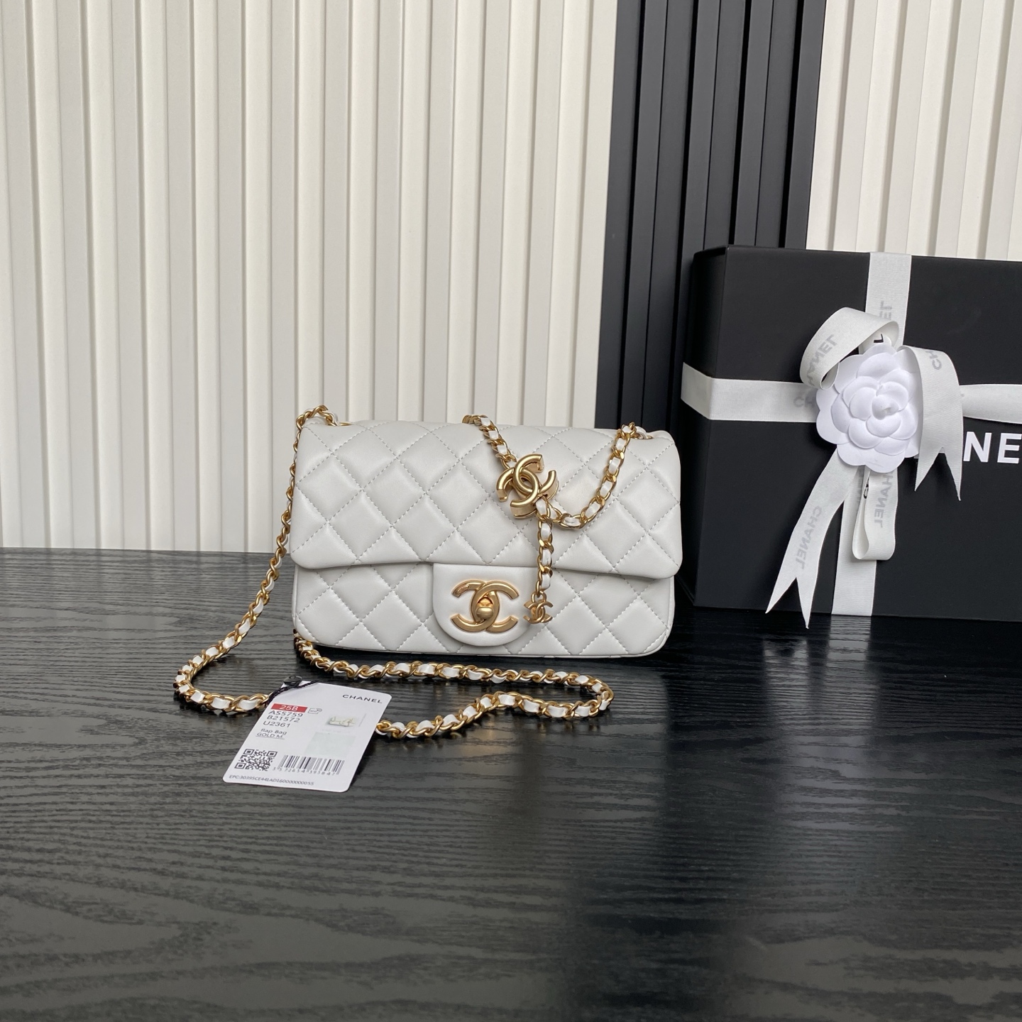CHANEL Mini Flap Bag AS5759 - Image 10