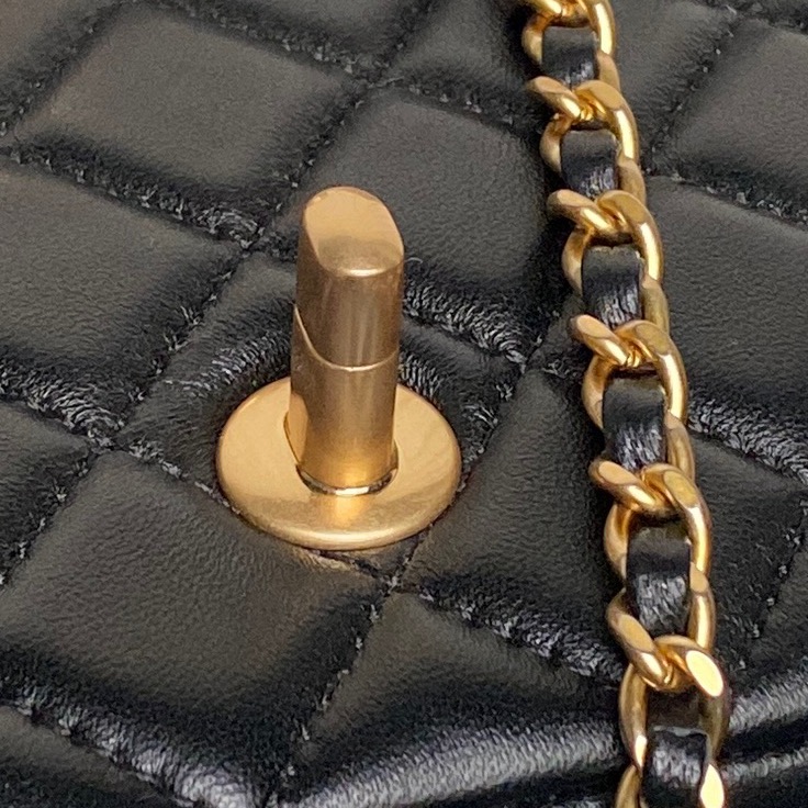 CHANEL Mini Flap Bag AS5759 - Image 26