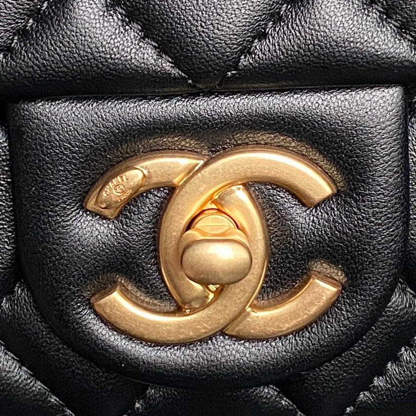 CHANEL Mini Flap Bag AS5759 - Image 23