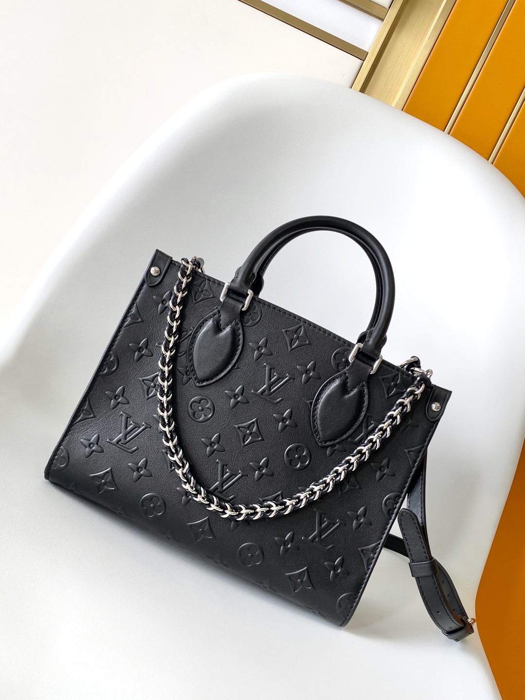 LV OnTheGo PM - Image 2