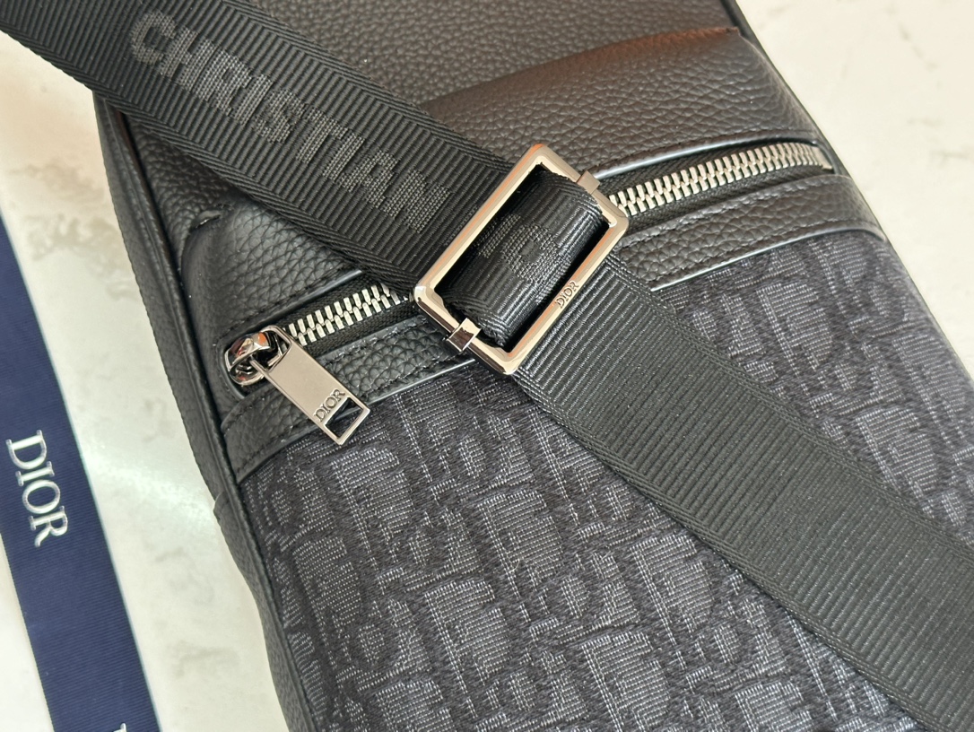 Rider 2.0 Sling Bag - Image 19