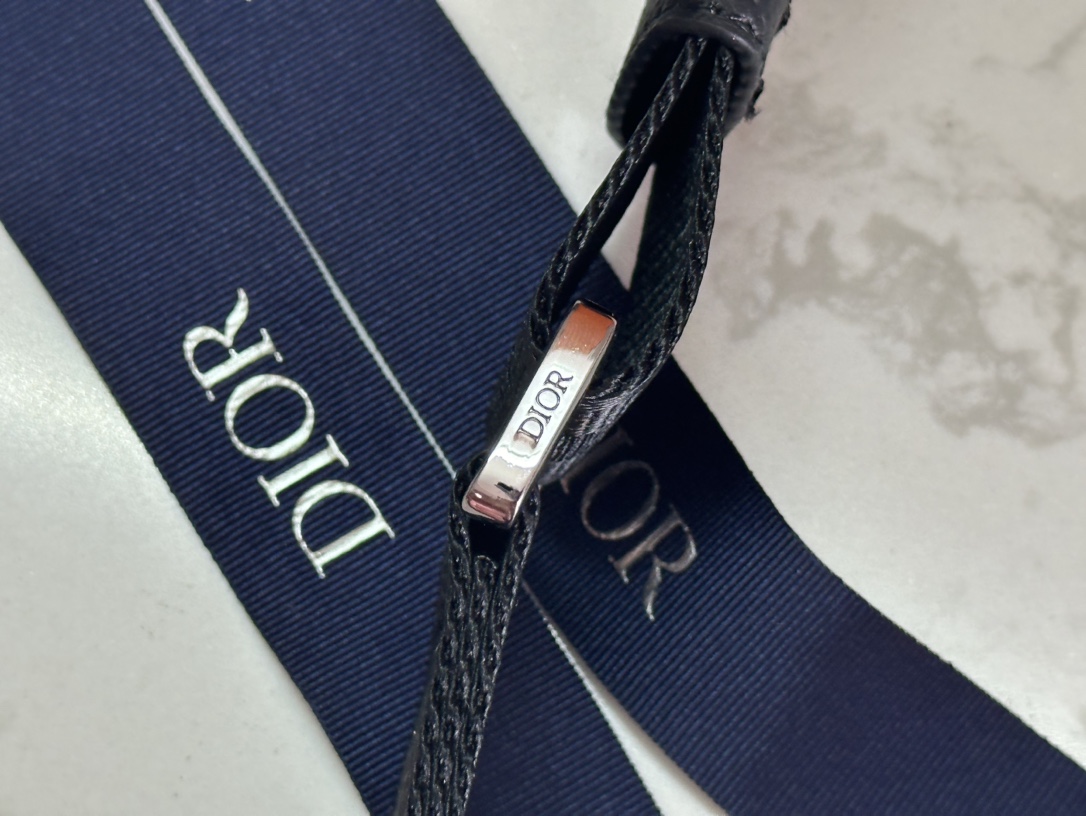 Rider 2.0 Zipped Messenger Bag - Image 8