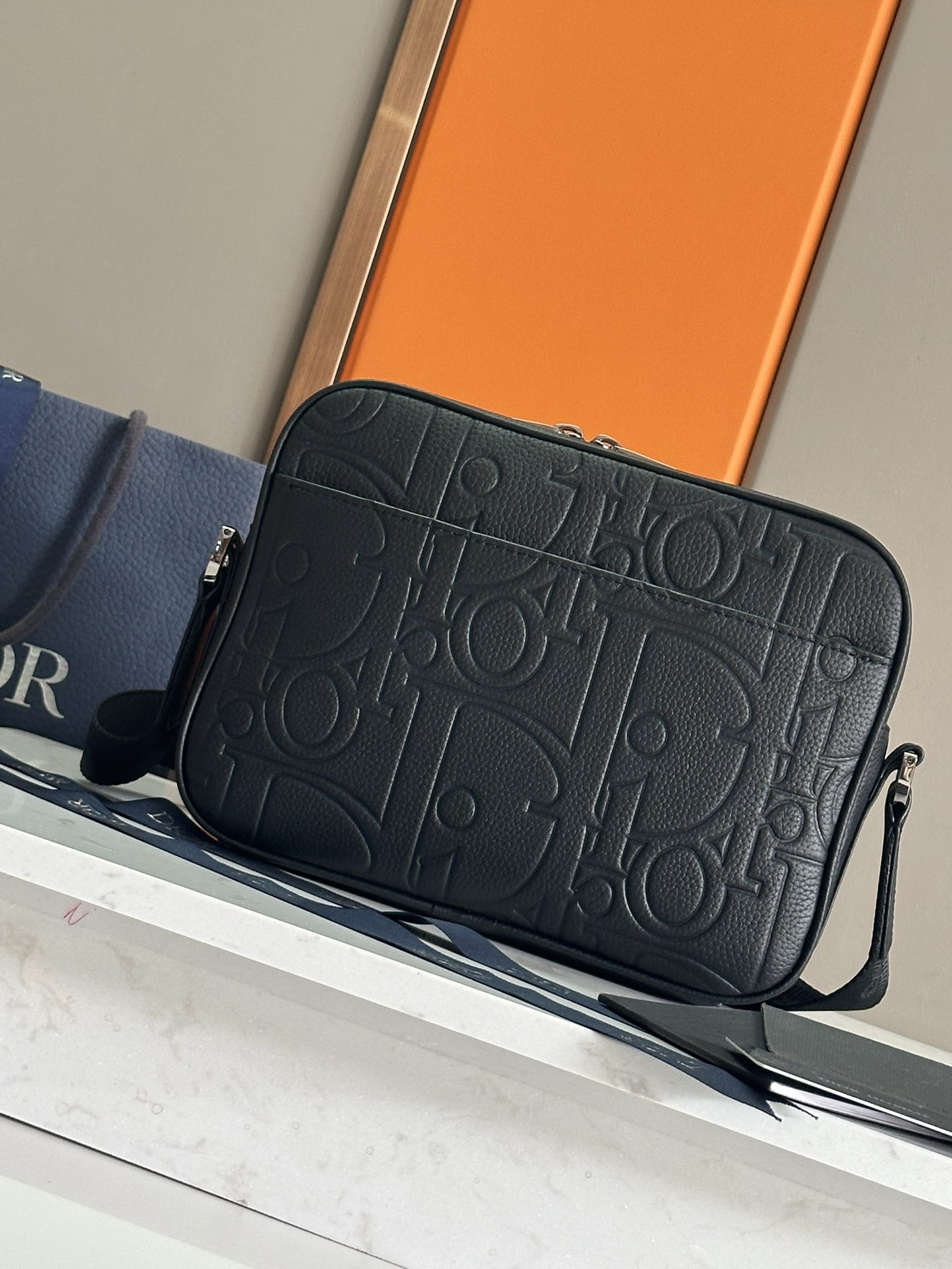 Rider 2.0 Zipped Messenger Bag - Image 4