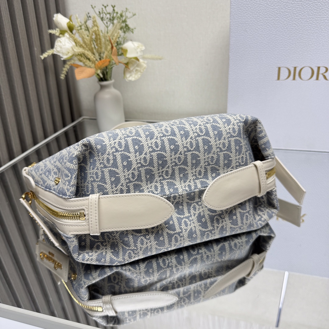 Dior Small D-Journey Bag - Image 4