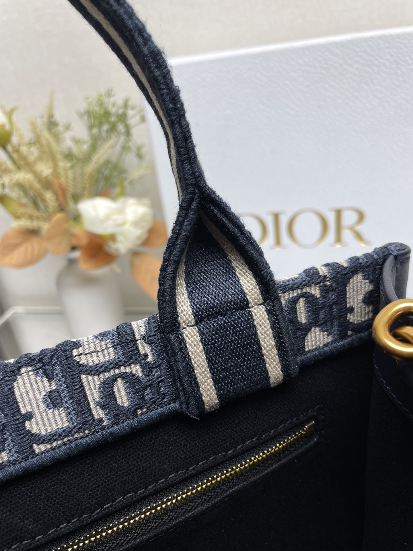 Dior Book Tote - Image 19