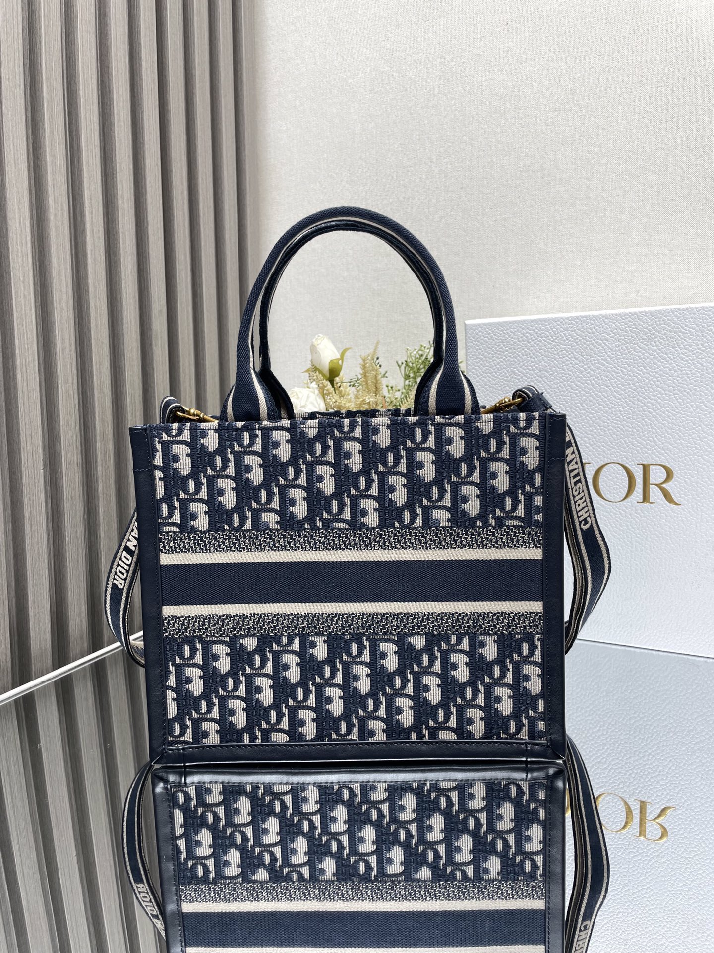 Dior Book Tote - Image 17