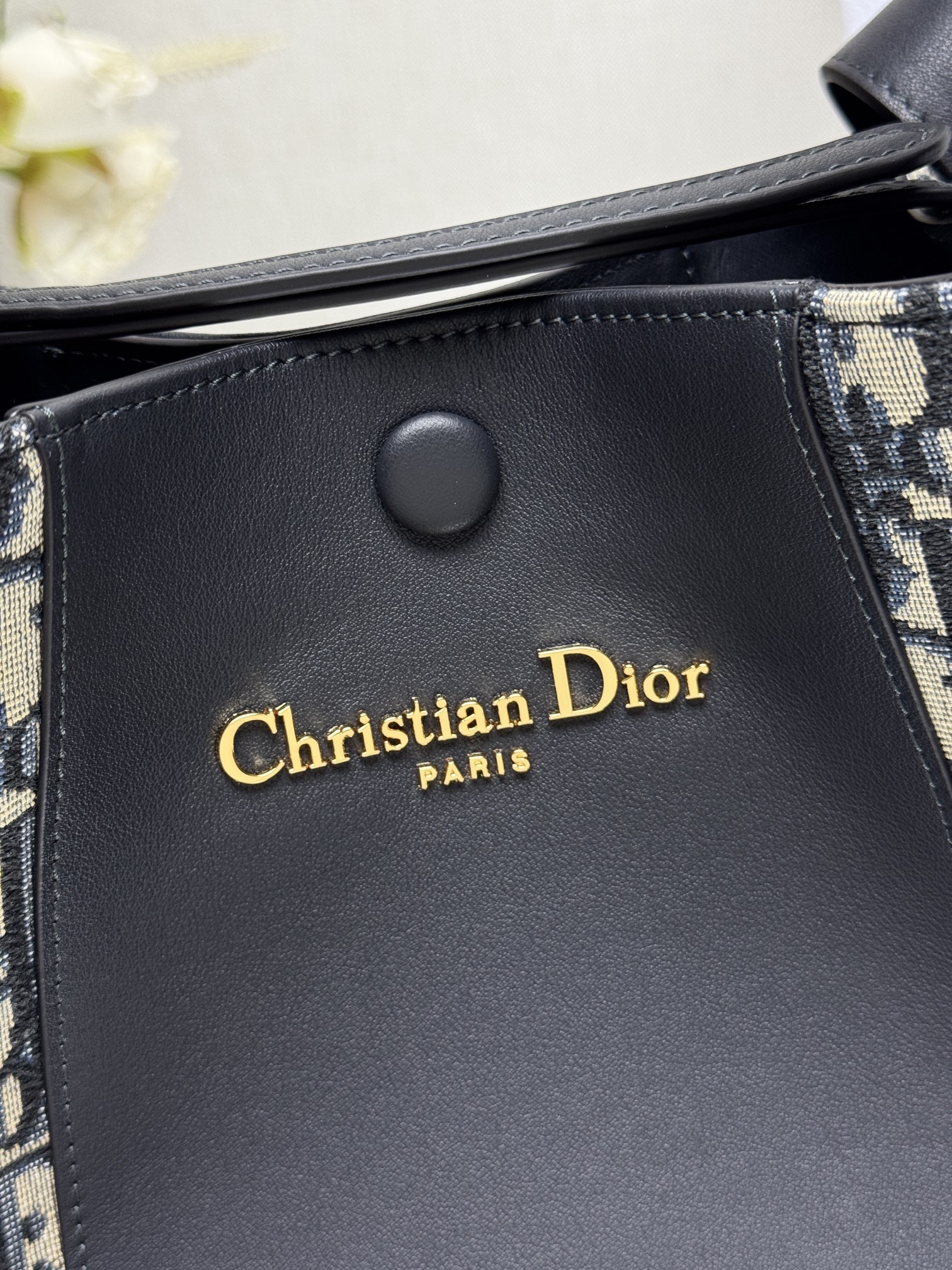 Dior Small Signature Bucket Bag - Image 3