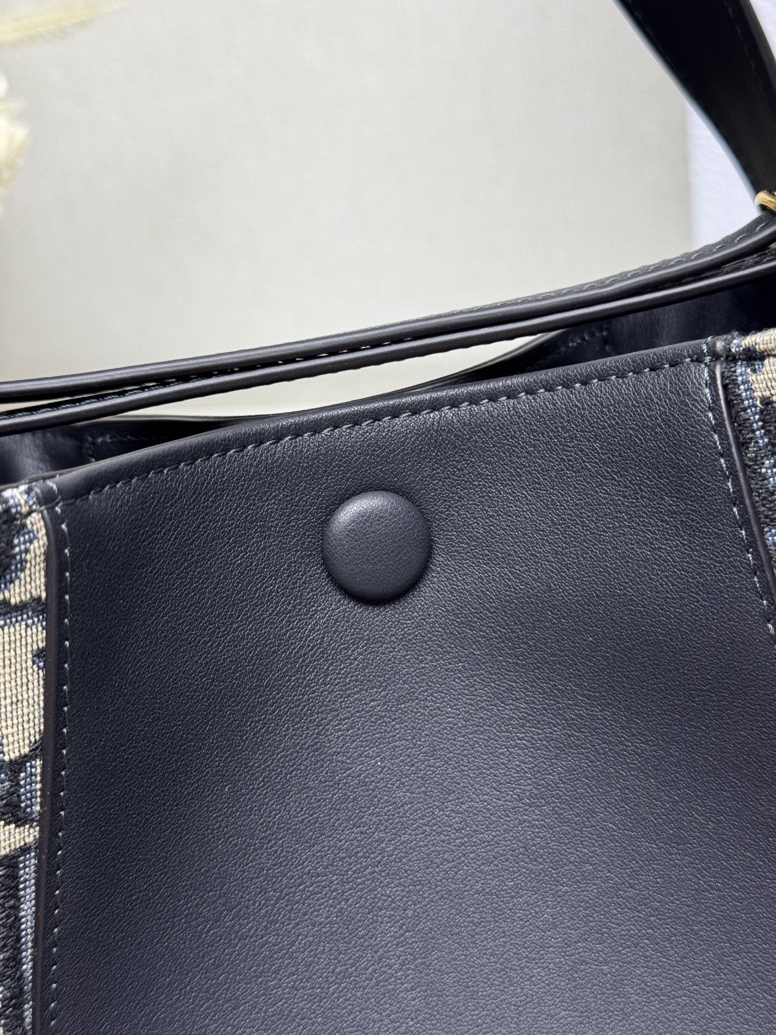 Dior Small Signature Bucket Bag - Image 7