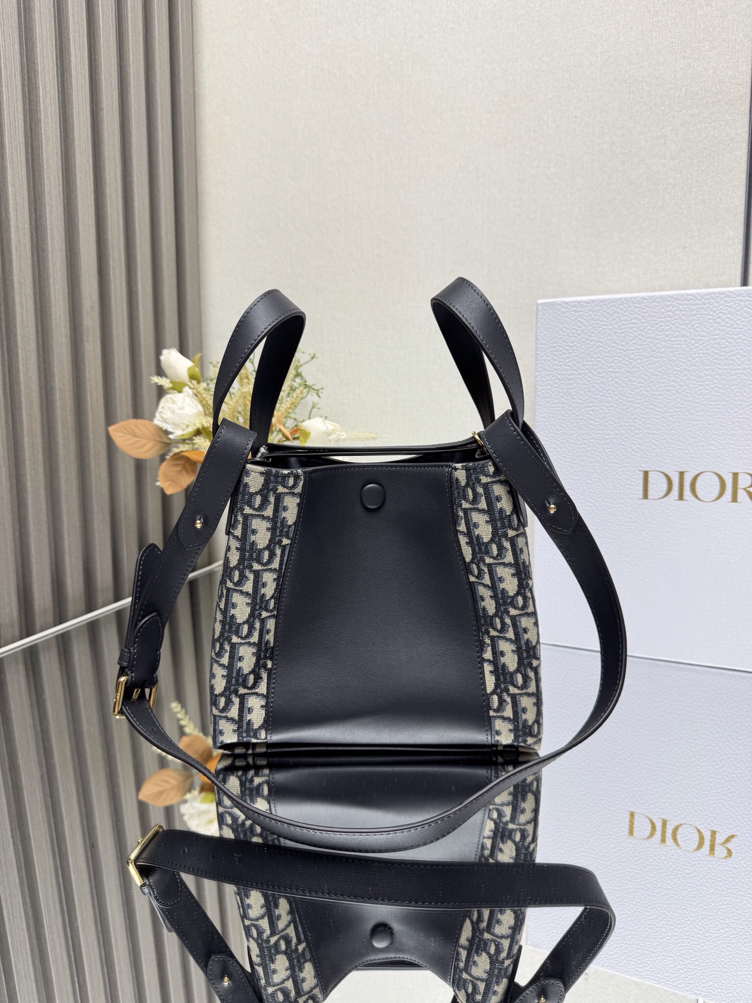 Dior Small Signature Bucket Bag - Image 6