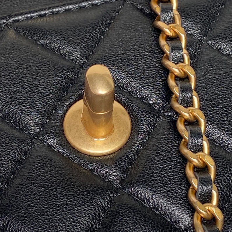 CHANEL Wallet on Chain AP3938 - Image 7