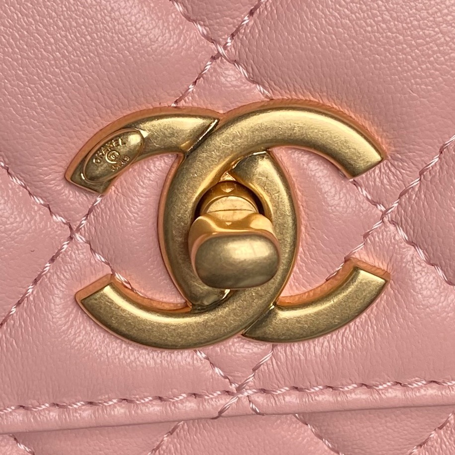 CHANEL Wallet on Chain AP3938 - Image 18