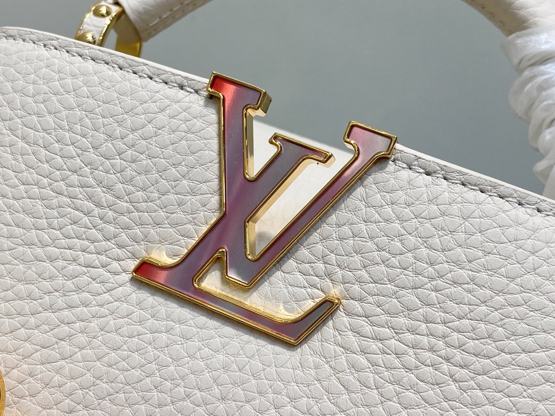 LV Capucines East-West Mini - Image 6