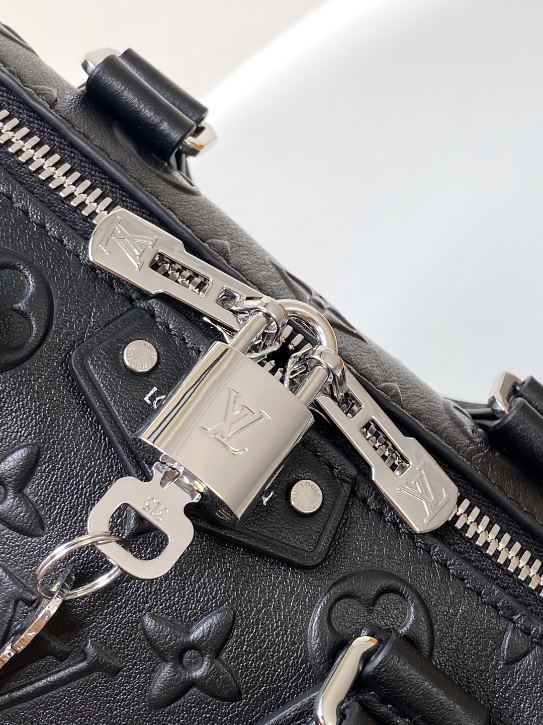LV Speedy Trunk 20 - Image 7