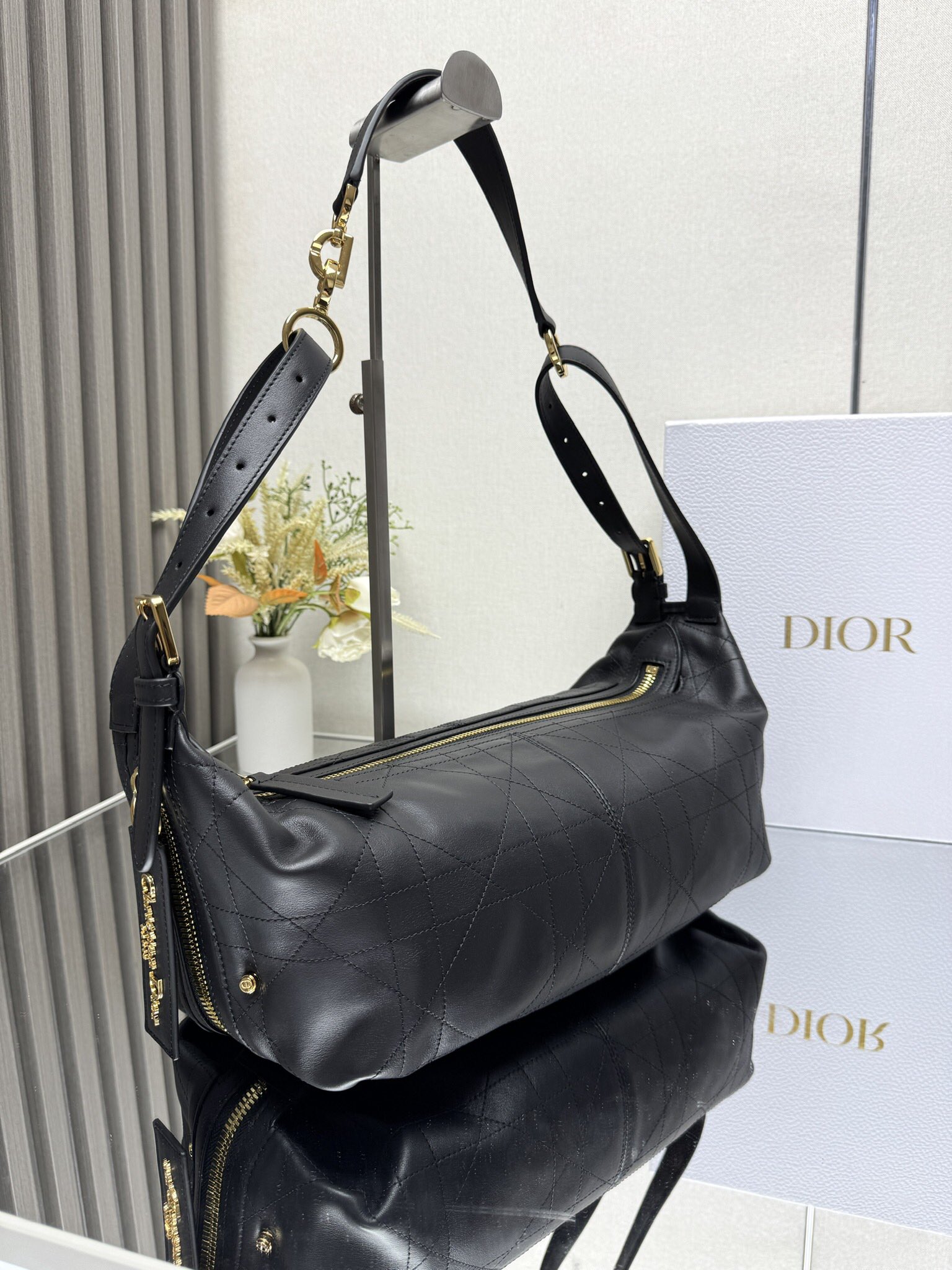 Medium D-Journey Bag in Shiny Goatskin - Image 4